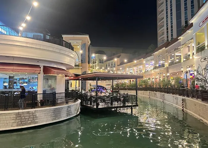 Luxe 1br - Near Bgc & Venice Grand Canal شقة *